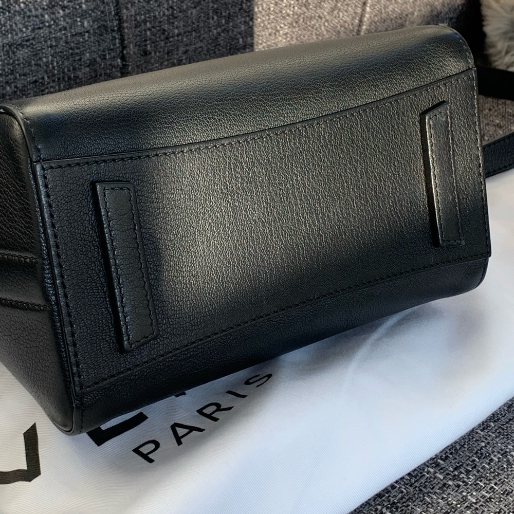 Givenchy Mini Antigona - Picture 4 of 6